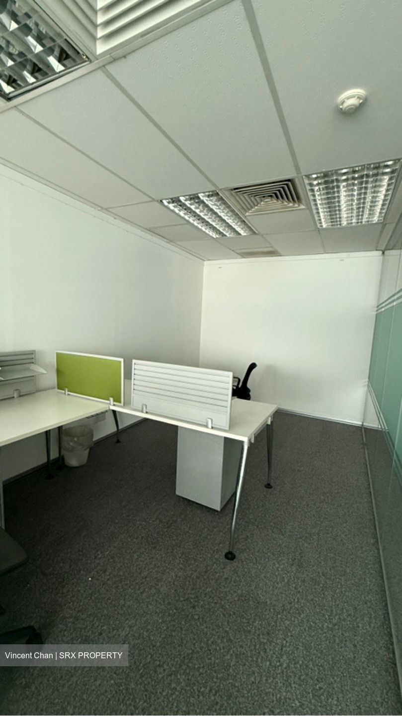High Street Centre (D6), Office #618272381